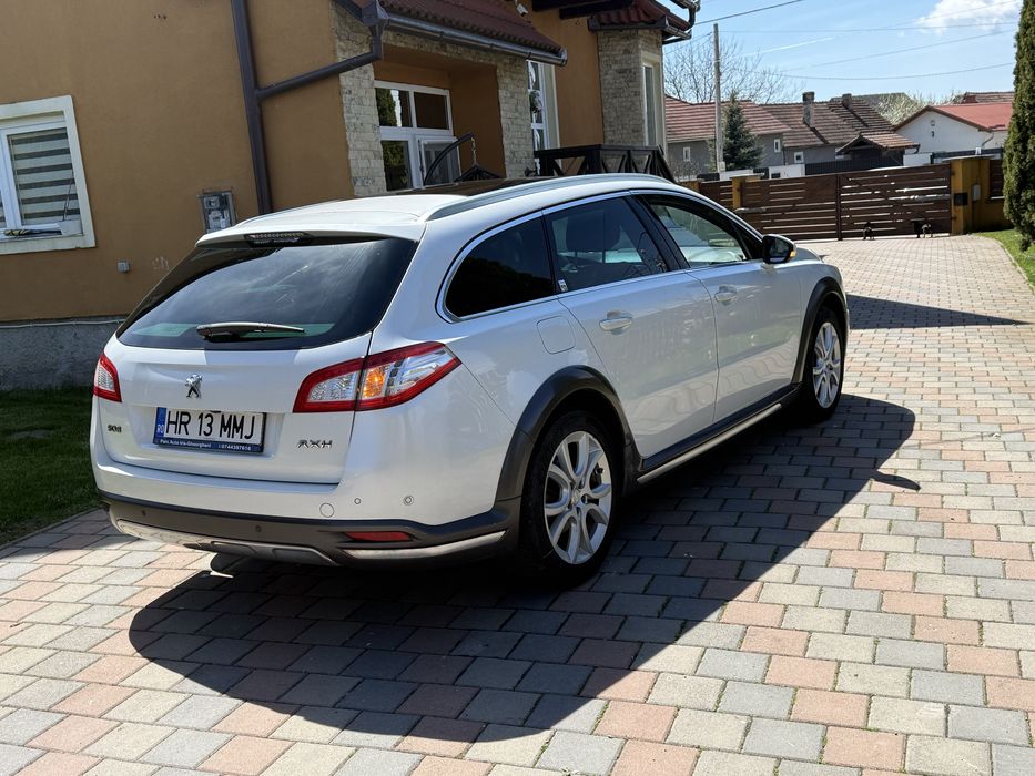 Peugeot 508 RXH Hybrid. 4x4