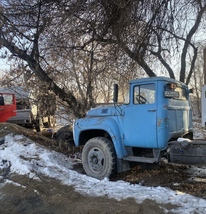 Зил 130 тягач на ходу