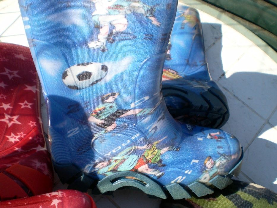 Детски гумени ботуши, нови, последни Итальянски са, фирма Тино.