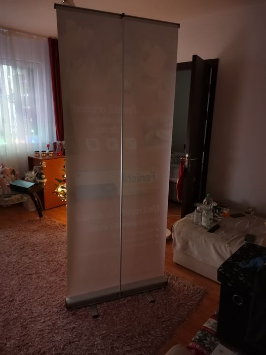 Roll Up tip banner reclama produs publicitate