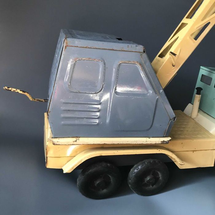 Редкая игрушка подъёмный кран СССР