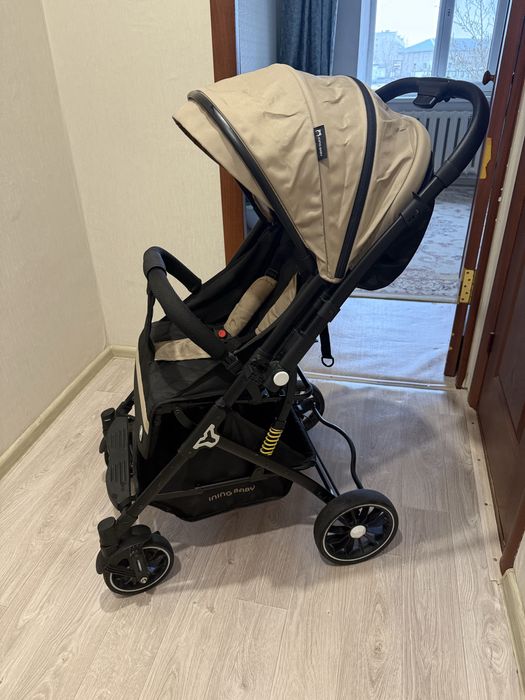 Продам прогулочную коляску