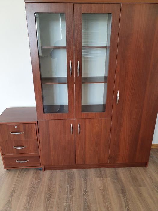 Офисная мебель в хорошему качество!!!