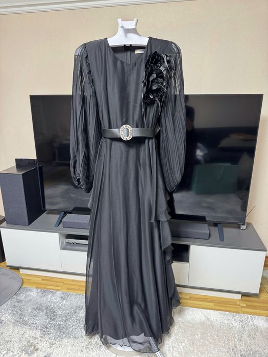 продам платье в пол