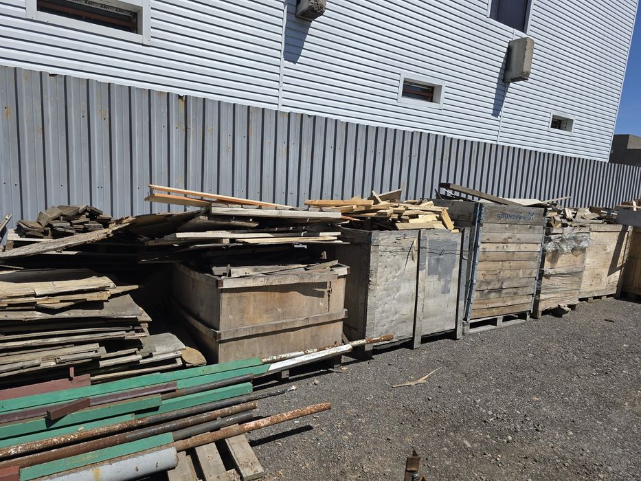 Дрова доски центр города