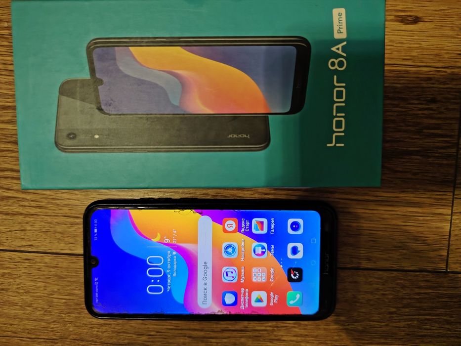 Продам телефон Хонор 8А