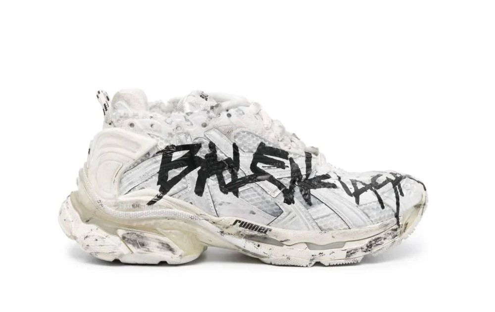 Balenciaga "runner" Graffiti