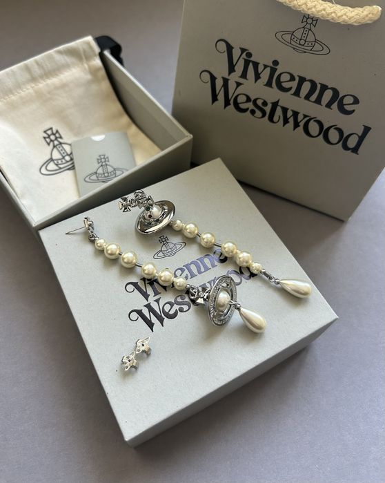 Обеци - Vivienne Westwood / Broken Pearl Earrings / Silver Model