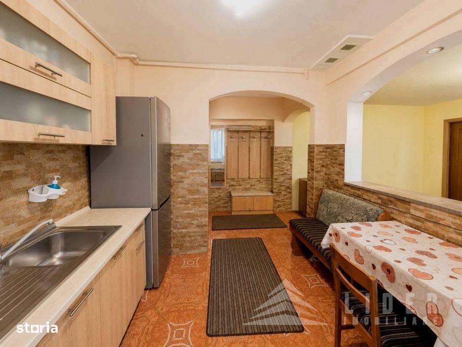 Apartament de vanzare cu 3 camere zona Piata Hermes ,Gheorgheni — fotografia 3