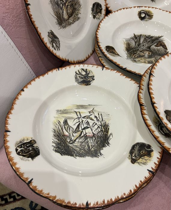 Майолика , френски чинии