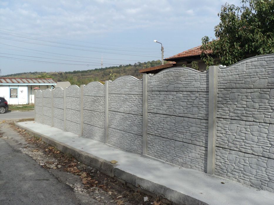 Бетонни огради, облицовки, кашпи ,саксии