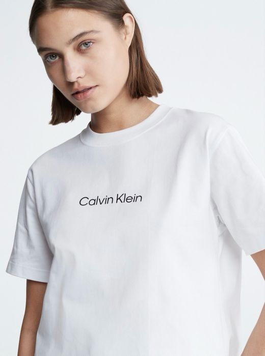 Футболка женская от Calvin Klein