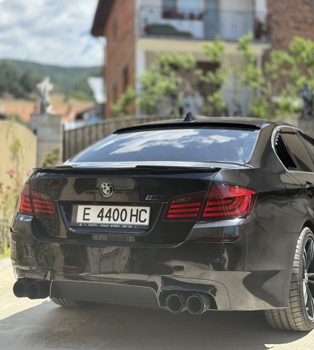 Задна м5 броня за BMW F10