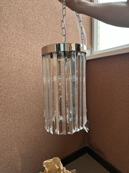 Люстра.   Новая