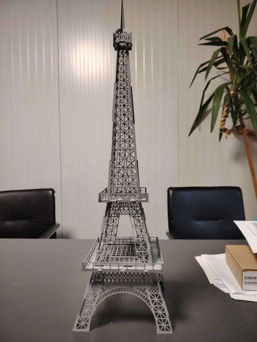 Метален макет на Айфелова кула - 60 см. височина