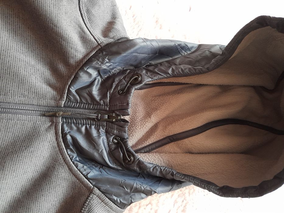 Under armour мъжко яке S размер.