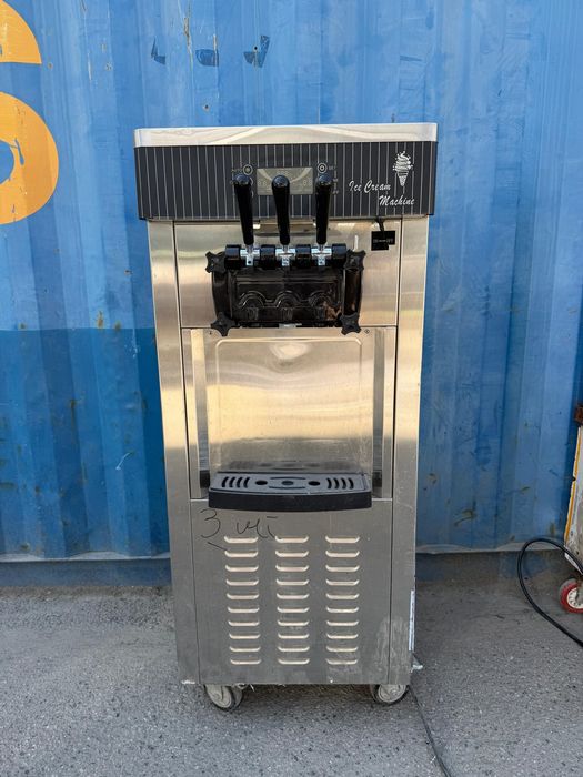 Фризер, мороженое аппарат сатылады б/у