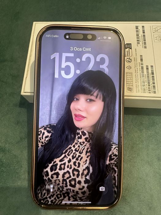 İphone 16 pro  256 GB Desert Titanium