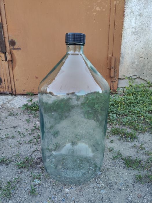 Продам бутыли винные