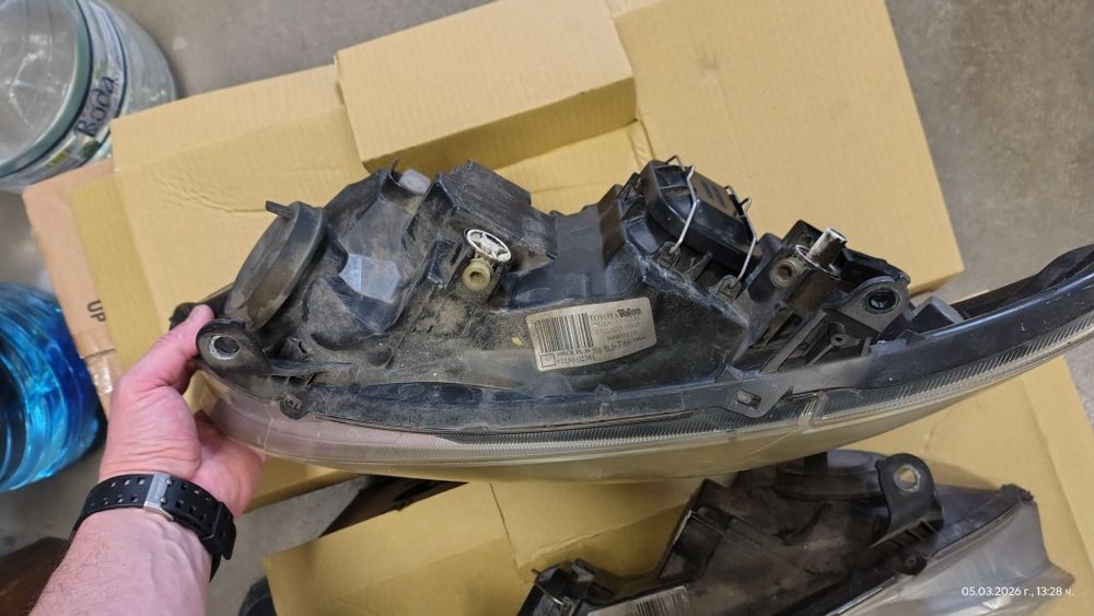 Фарове от Toyota Corolla