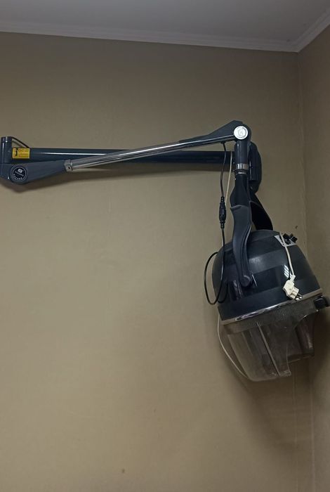 Продам парикмахерской оборудование