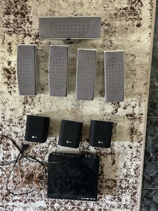 2 seturi de sateliti Pioneer 75w 6 ohmi si LG 60w 6ohm +Mp3 player/DVD