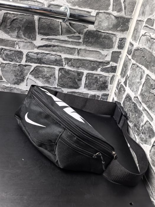 Nike чанта тип банан