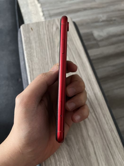 Айфон хр 64гб red