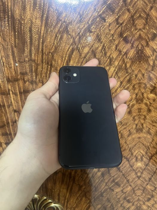 Продам IPhone 11 64gb
