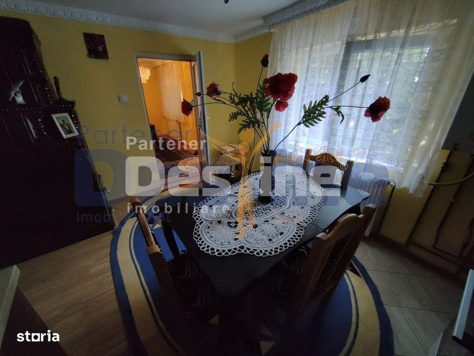Casa batraneasca modernizata 74 mp + 73 mp anexe teren 585mp