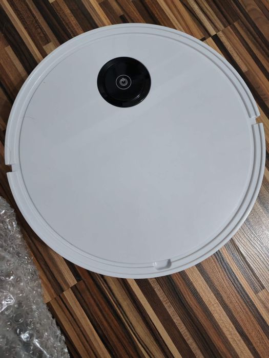 Robot aspirator vacuum cleaner