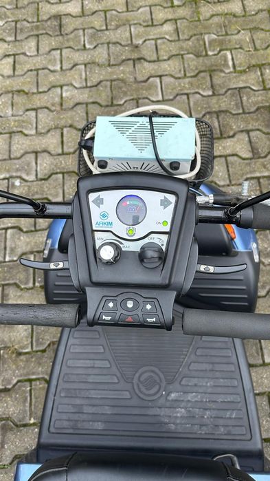 Scuter carucior electric handicap scaun tricicleta carut dizabilitati