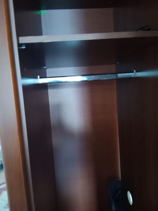 Продам деревянный шкаф