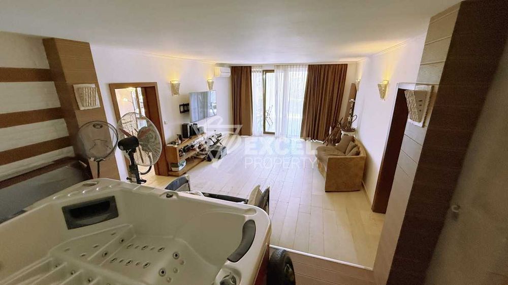 Продава се Многостаен апартамент в Свети Влас - 329 кв.м за 2037 €/кв.м - Снимка #14