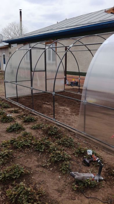 Продам теплицы  в городе СЕМЕЕ, ВСЕ РАЗМЕРЫ.