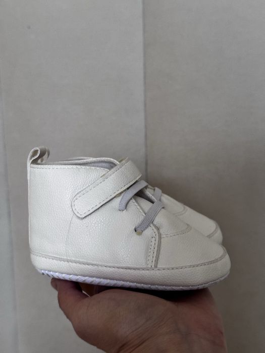 Продам пинетки на 1 годик