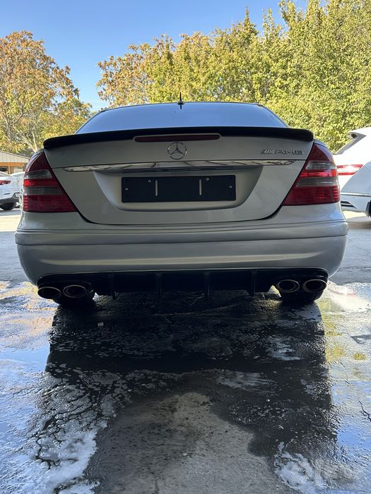 Mercedes-Benz W 211
