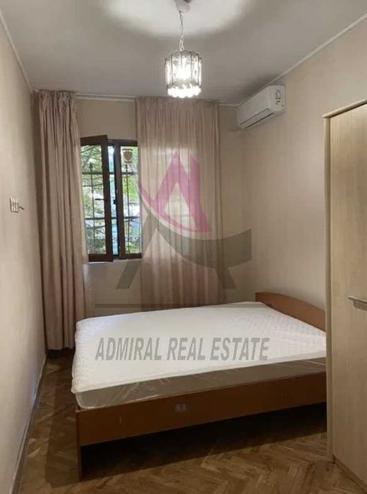 Дава се под наем Тристаен апартамент в Варна, Център - 80 кв.м за 800 € - Снимка #2