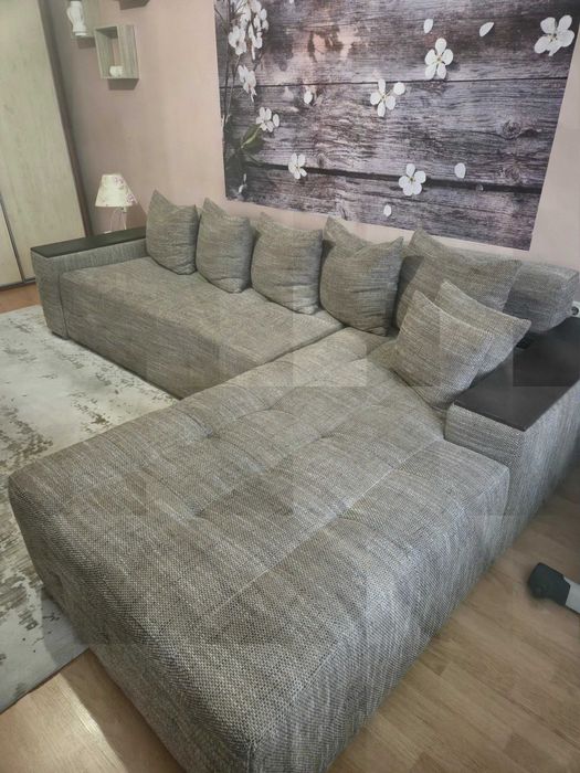 Разтегателен диван