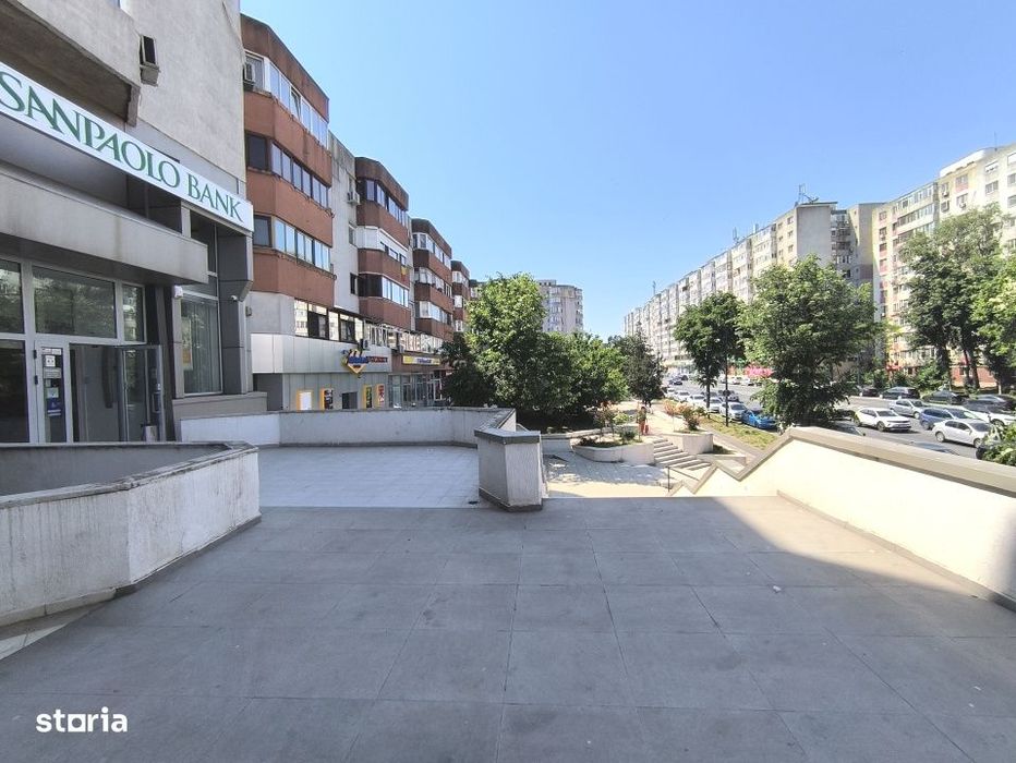 BALADA NEJ(COD03)-Birouri cu suprafete medii si parcare!