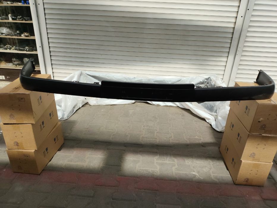 MERSEDES 210/ Накладка передняя бампера мерс 210 тайвань