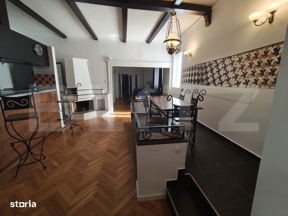 De inchiriat apartament lux zona ultracentrala cu garaj si loc de parc