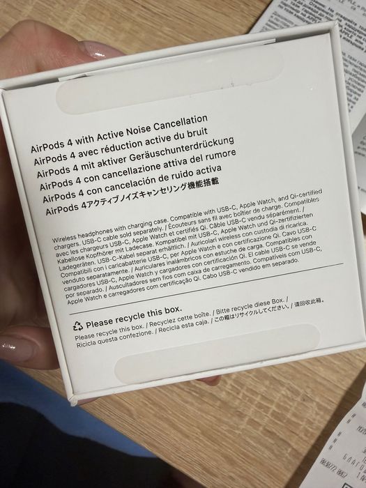 Apple AirPods 4 ANC с гаранция