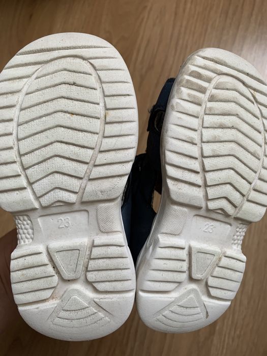 Кроссовки сандалии сабо 24 размер