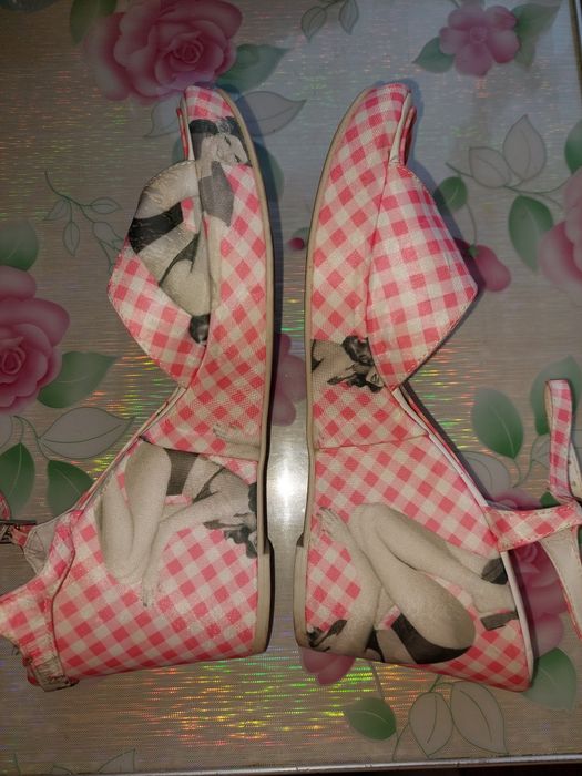 Босоножки женские