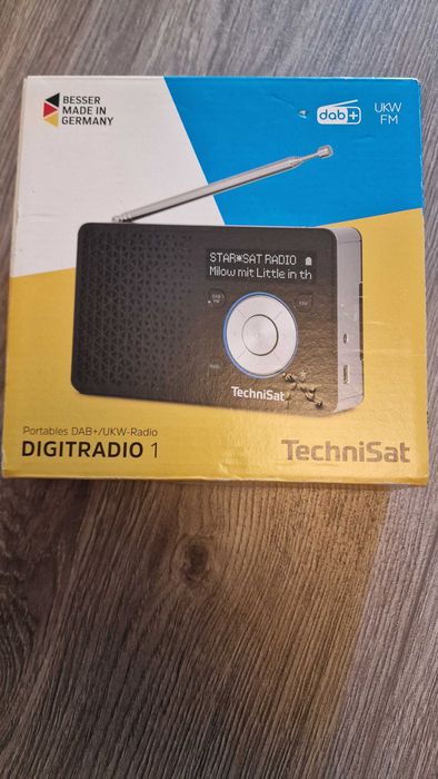Radio digital portabil Technisat cu acumulator