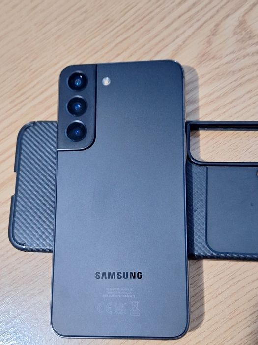 Samsung s22 8/128