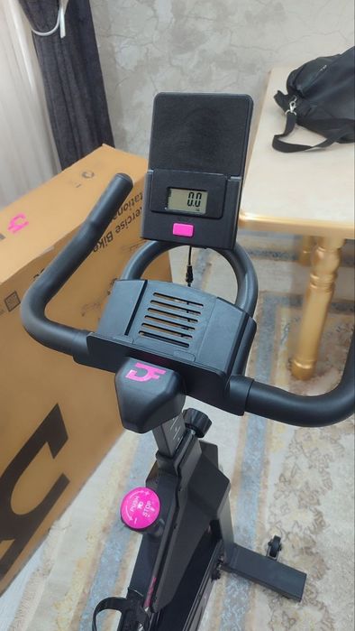 Продается велотренажер Spinning Bike DreamFit DF 511 в идеальном состо