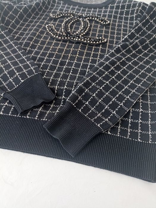 Кофта девочки на 10-11 лет