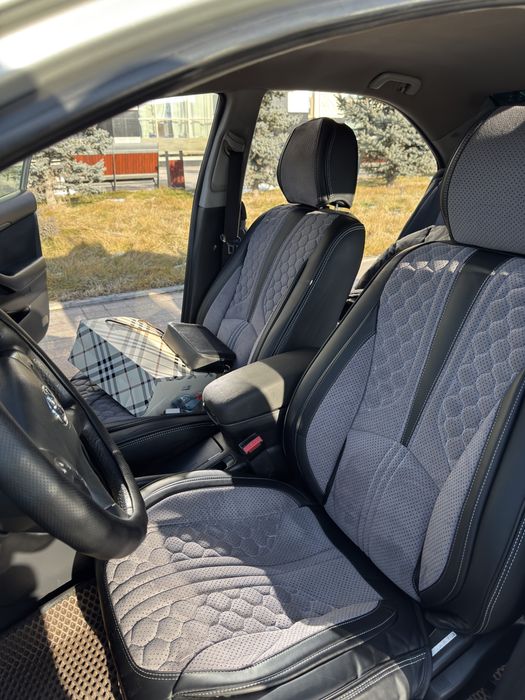 Срочно продам машмну toyota avensis